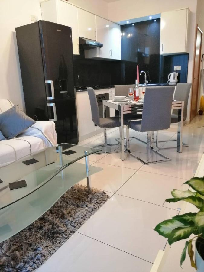Seabreeze Apartment St. Paul's Bay Exterior foto